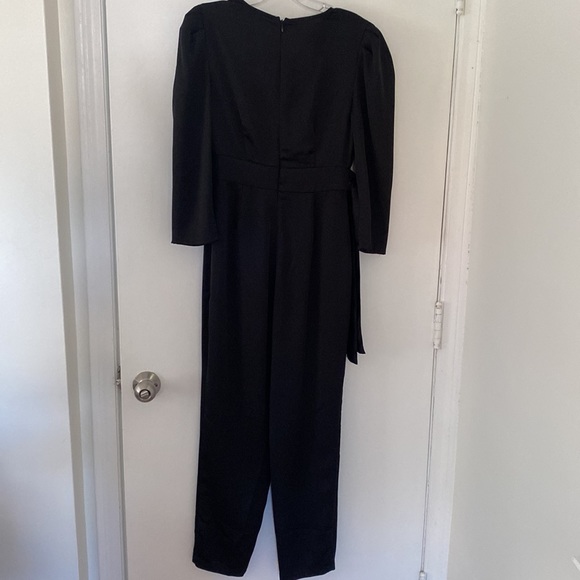 Women’s black Dynamite jumper - Picture 4 of 5